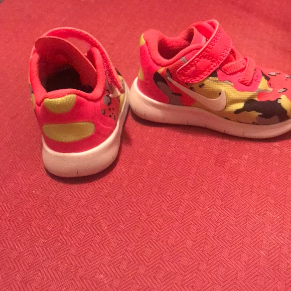 Nike Kid shoes - Picture 3 of 3